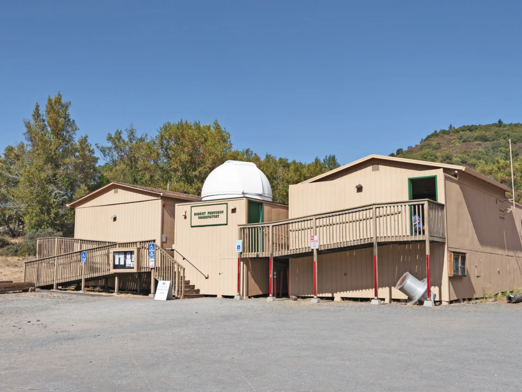 Robert Ferguson Observatory in the day time with clear skies.